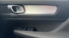 Volvo XC40 2.0 B3P Plus Black Edition 5dr Auto Petrol Estate